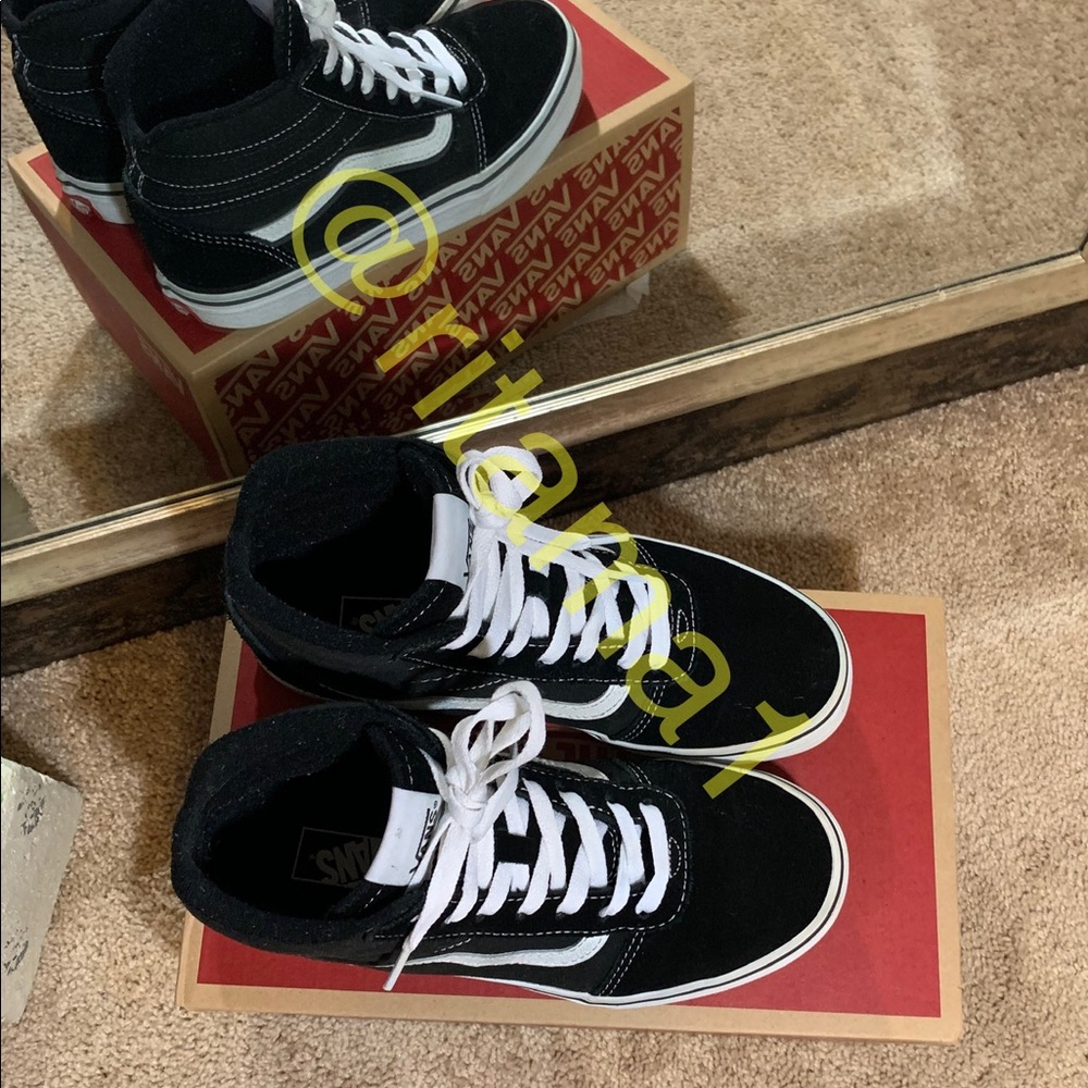 Black suede high top VANS TV $45